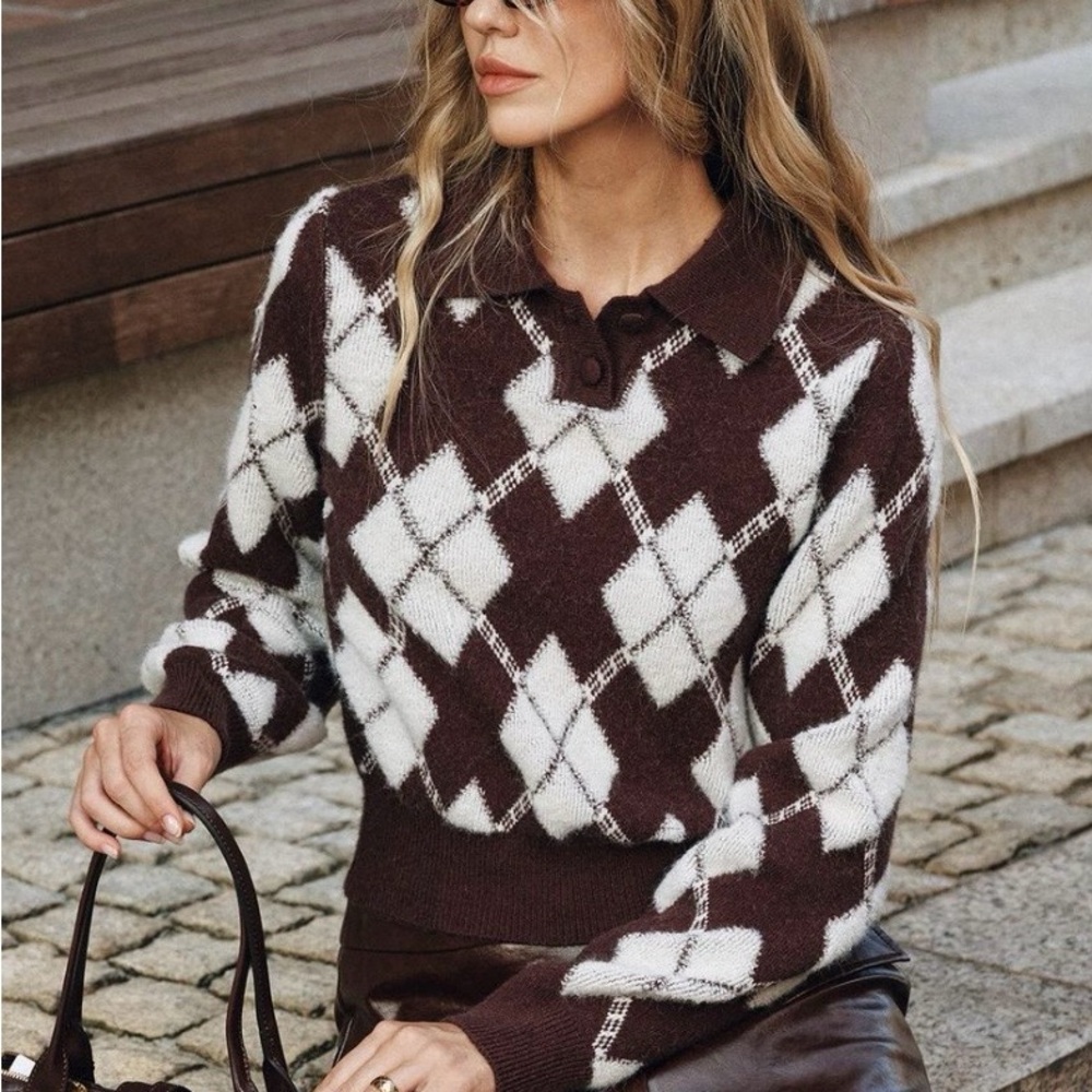 Argyle Patterned Brown and White Sweater